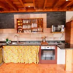 Casa Mercedes * El Río