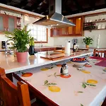 Casa Mercedes * El Río