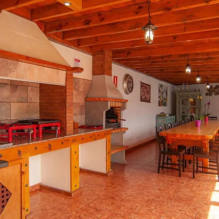 Casa Mercedes * El Río